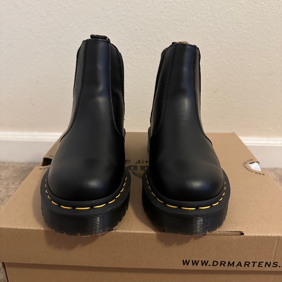 DOC Martens - Picture 1 of 9